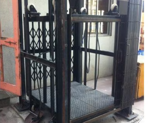 Hydraulic Goods Lifts3